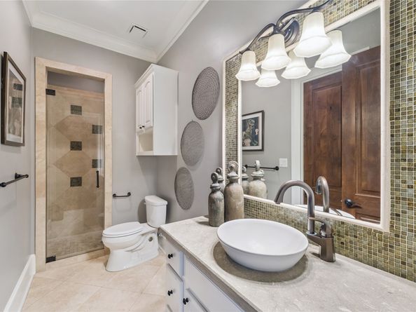 5310 Woodway Drive, Houston TX 77056