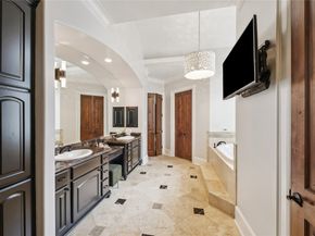 5310 Woodway Drive, Houston TX 77056