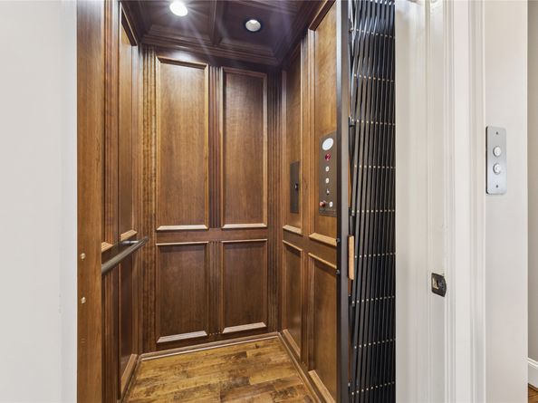 5310 Woodway Drive, Houston TX 77056