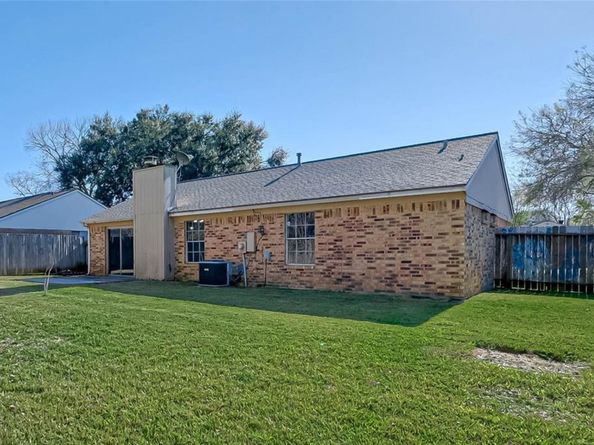 2411 Country Place Drive, Richmond TX 77406