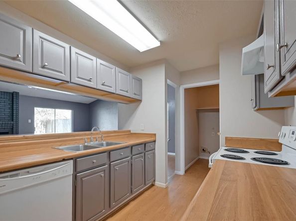 2411 Country Place Drive, Richmond TX 77406