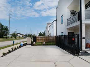 5502C Wheatley Street, Houston TX 77091