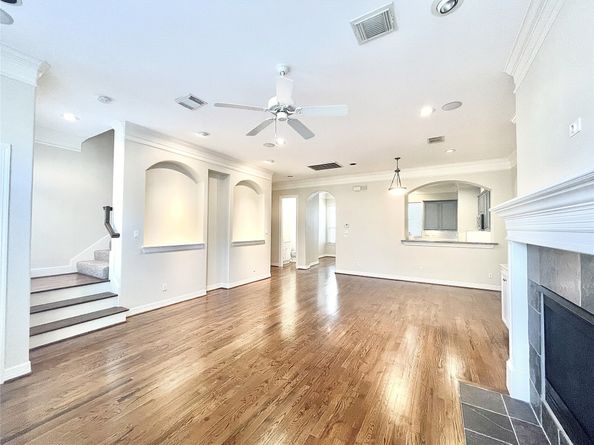 3919 Floyd Street, Houston TX 77007