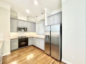 3919 Floyd Street, Houston TX 77007