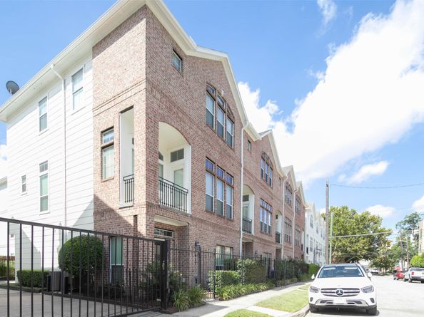 3919 Floyd Street, Houston TX 77007