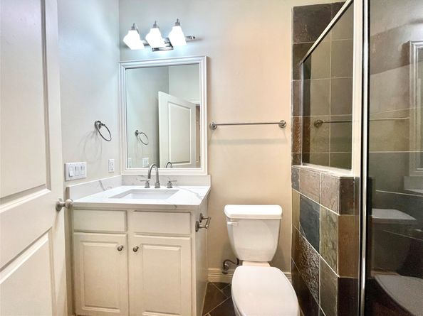 3919 Floyd Street, Houston TX 77007