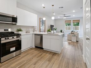 5916 Manning Oaks Street, Houston TX 77091