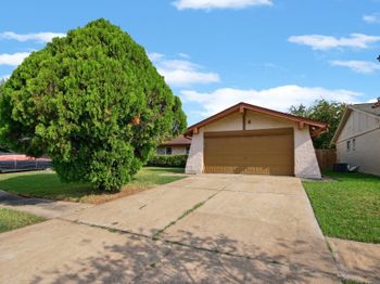 13806 Towne Way Drive