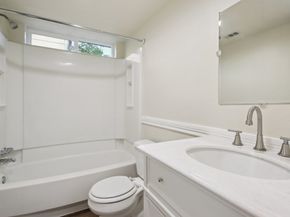 13806 Towne Way Drive, Sugar Land TX 77498