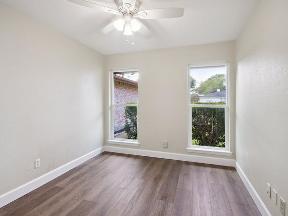 13806 Towne Way Drive, Sugar Land TX 77498