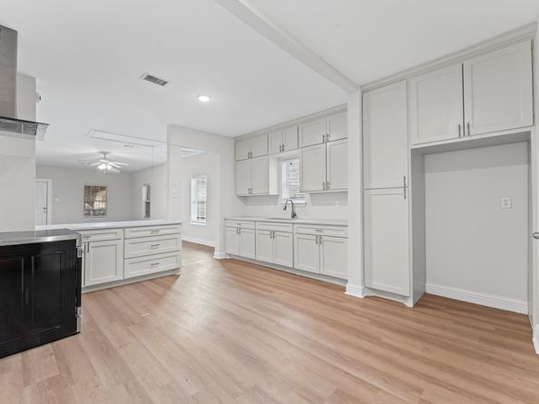 320 Delaware Street, Houston TX 77029