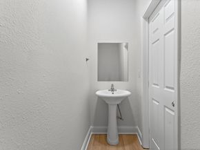 320 Delaware Street, Houston TX 77029