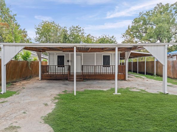 320 Delaware Street, Houston TX 77029