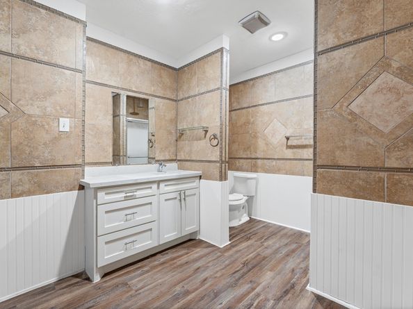 320 Delaware Street, Houston TX 77029