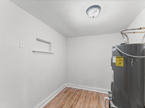 320 Delaware Street, Houston TX 77029