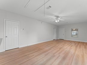 320 Delaware Street, Houston TX 77029