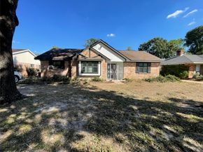 8711 S Dairy Ashford Road, Houston TX 77099