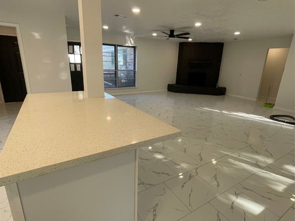 8711 S Dairy Ashford Road, Houston TX 77099