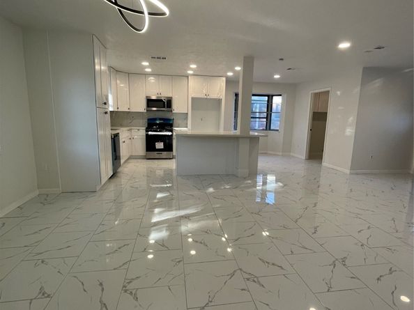 8711 S Dairy Ashford Road, Houston TX 77099