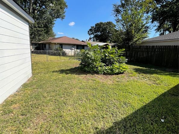 8711 S Dairy Ashford Road, Houston TX 77099