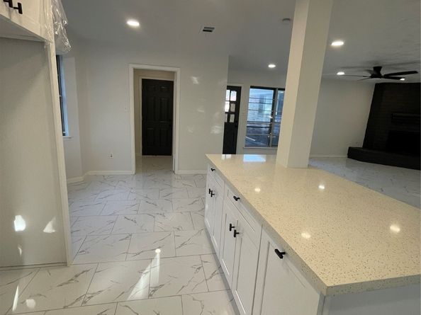 8711 S Dairy Ashford Road, Houston TX 77099