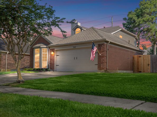 7915 Autumn Laurel Trail, Houston TX 77095