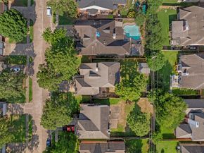 7915 Autumn Laurel Trail, Houston TX 77095