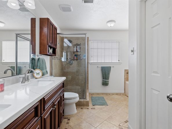 7915 Autumn Laurel Trail, Houston TX 77095