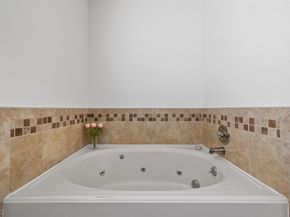 7915 Autumn Laurel Trail, Houston TX 77095