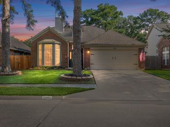 7915 Autumn Laurel Trail
