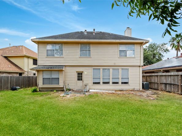 10418 N Shadowdale Drive, Houston TX 77041