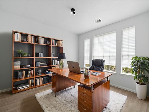 10418 N Shadowdale Drive, Houston TX 77041