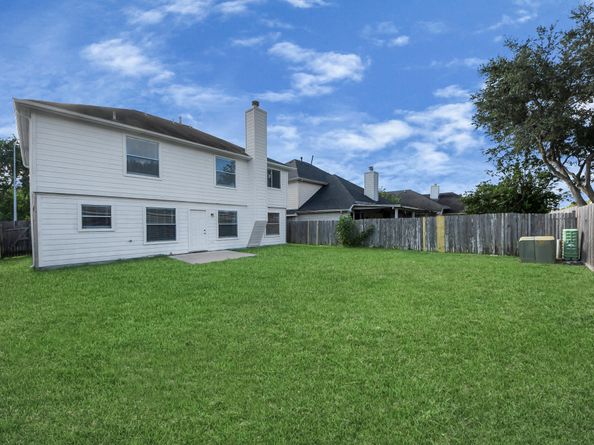 9010 Knightsland Trail, Houston TX 77083