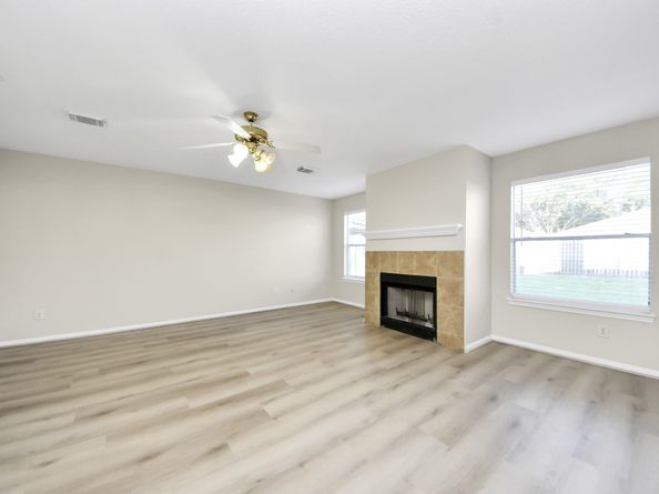 9010 Knightsland Trail, Houston TX 77083