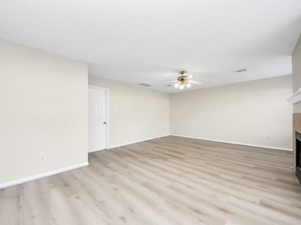 9010 Knightsland Trail, Houston TX 77083