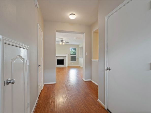7414 Hollister Spring, Houston TX 77040
