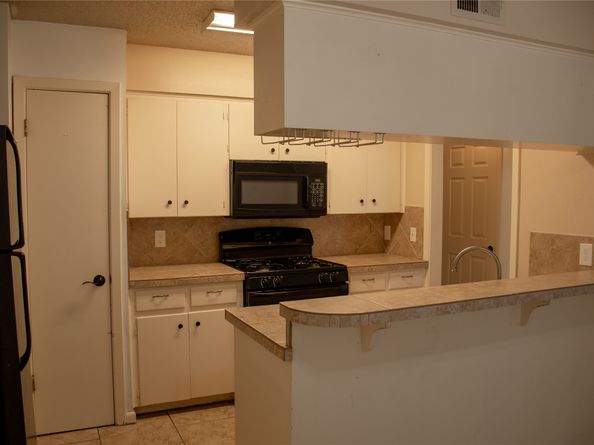 3306 Whitepine Drive, Austin TX 78757