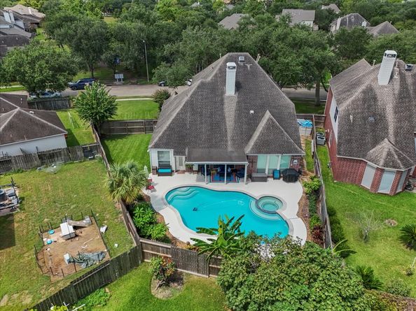 3005 Autumn Park Court, Friendswood TX 77546