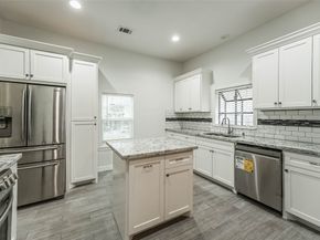 212 Clifton Street, Houston TX 77011