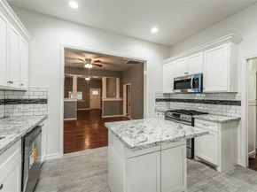 212 Clifton Street, Houston TX 77011