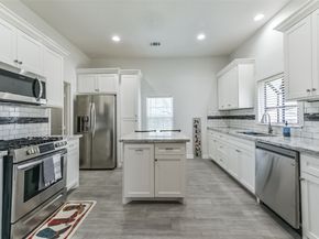 212 Clifton Street, Houston TX 77011