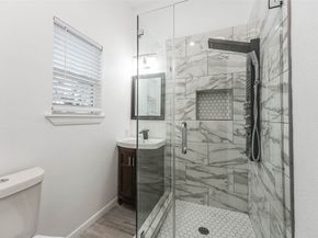 212 Clifton Street, Houston TX 77011