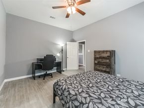 212 Clifton Street, Houston TX 77011