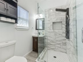 212 Clifton Street, Houston TX 77011