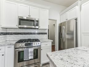 212 Clifton Street, Houston TX 77011