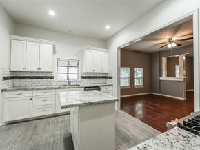212 Clifton Street, Houston TX 77011
