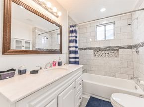 212 Clifton Street, Houston TX 77011