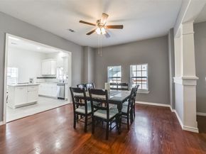 212 Clifton Street, Houston TX 77011