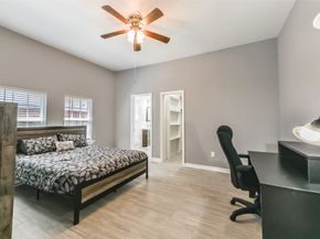 212 Clifton Street, Houston TX 77011