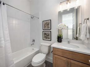 4415 Caroline St, Houston TX 77004